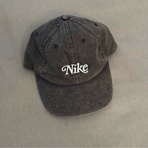 Nike Vintage Classic Black Cap / Hat